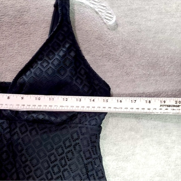 Women’s Croft & Barrow Black One Piece Swimdress - Size 12 - NWT - Picture 11 of 14